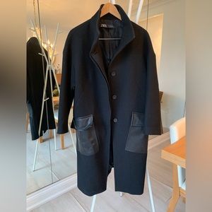 HIGH COLLAR COAT WITH PATCH POCKETS